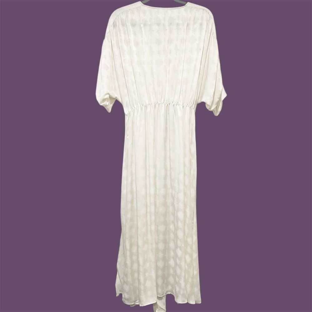 Callahan Sami Dress in Cream Satin Wrap Midi Elegant Minimalist Resort Chic M - Picture 3 of 13